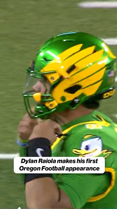 Nebraska transfer quarterback Dylan Raiola makes his first appearance as a Duck 🔥