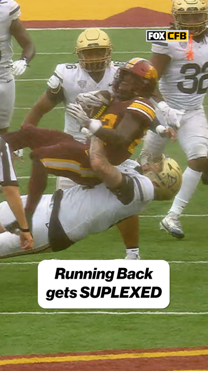 RB gets THROWN on the ground 😳