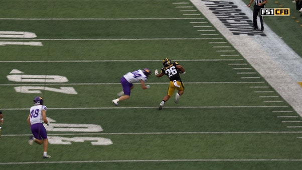 Iowa's Xavier Williams runs 37 yards for third TD of the day vs Northern Iowa