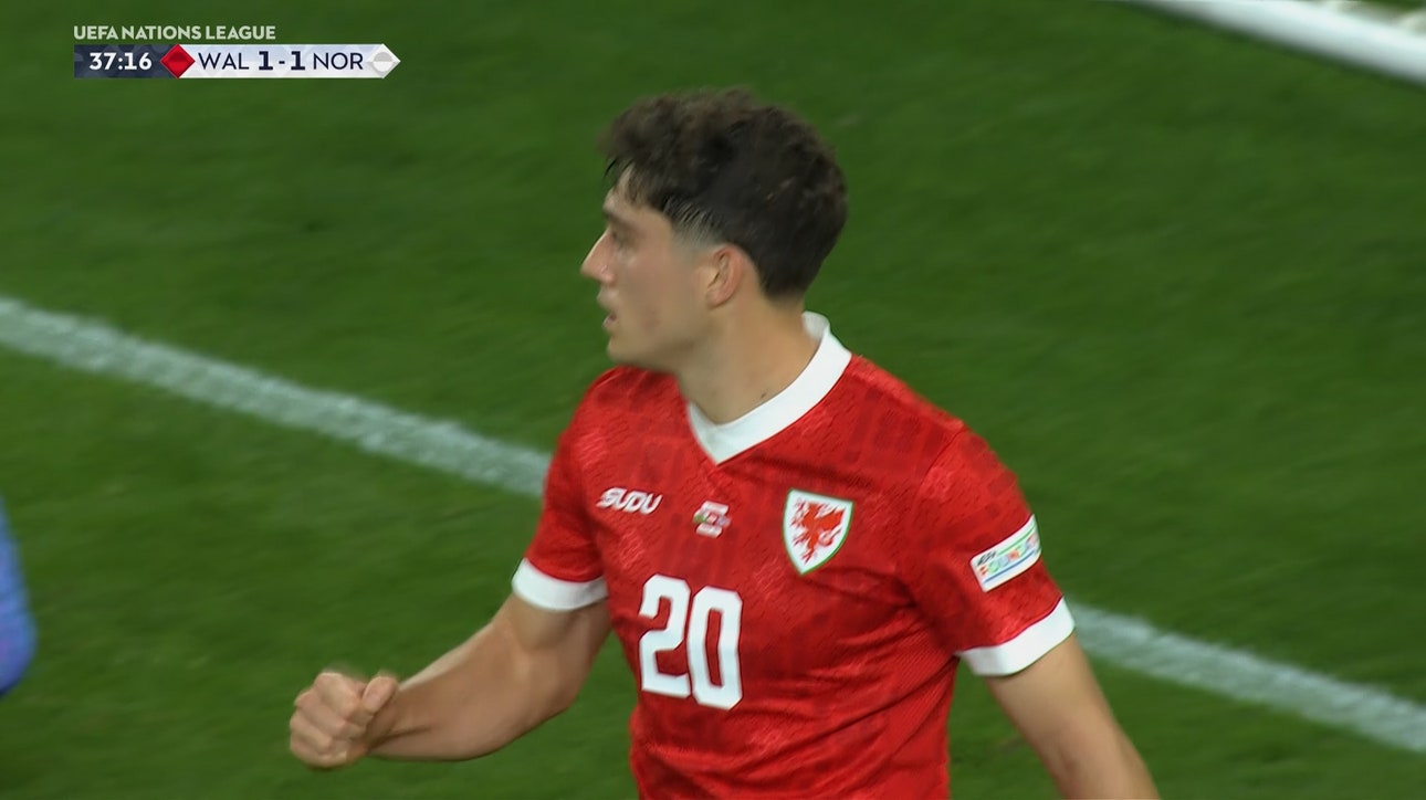 Wales' Daniel James scores goal, tying up game against Norway
