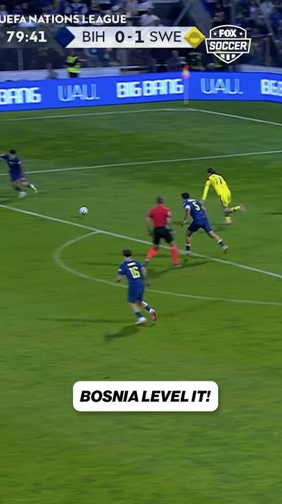Kerim Alajbegović fires home from outside the box to bring Bosnia & Herzegovina back on level terms 🇧🇦