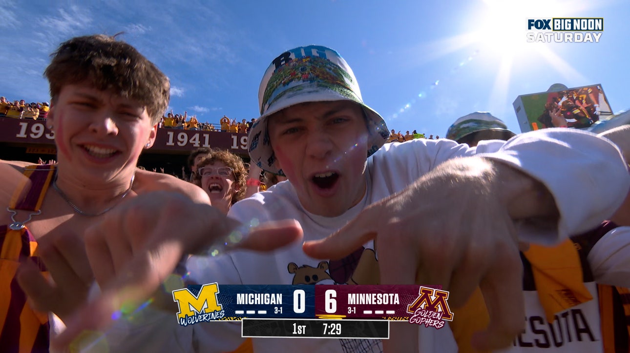 Darius Taylor punches in two-yard TD to give Minnesota a lead over Michigan