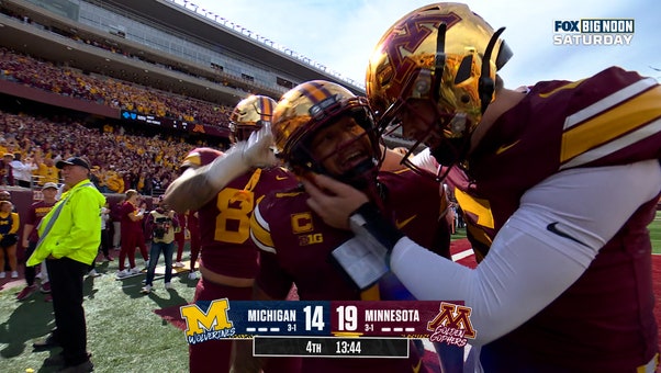 Drake Lindsey finds Darius Taylor for a TD to give Minnesota a lead over Michigan