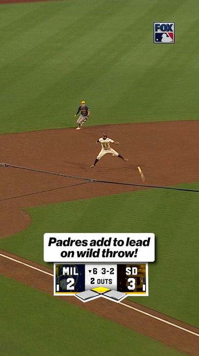 Wild play leads to Padres insurance!