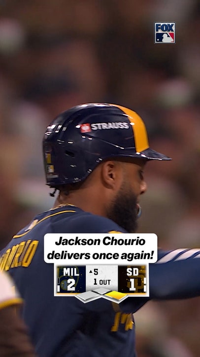 Jackson Chourio gives the Brewers a 2-1 lead