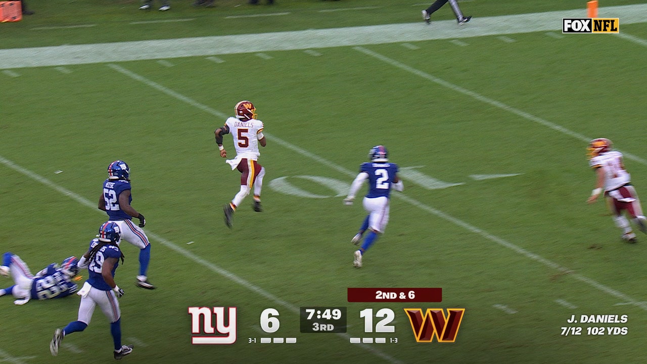 Jayden Daniels takes it himself for 38-yard TD, extending Commanders' lead over Giants | NFL Highlights