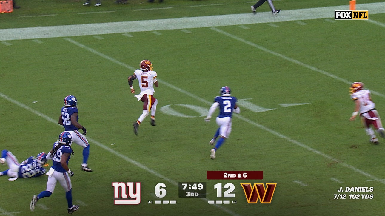 Jayden Daniels takes it himself for 38-yard TD, extending Commanders' lead over Giants | NFL Highlights