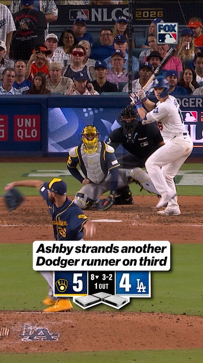 ASHBY STRANDS ANOTHER DODGER AT THIRD! 😳