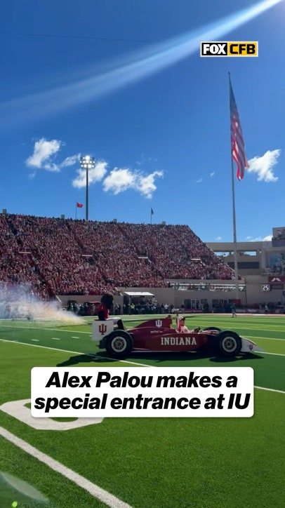 Alex Palou makes a special entrance for Ohio State vs Indiana