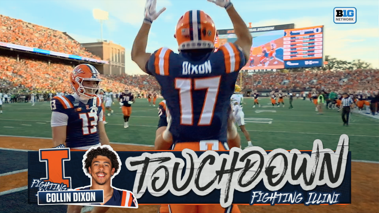Michael Clayton II connects with Collin Dixon for 23-yard TD further extending Illinois' lead over Oregon