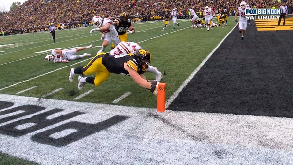 DJ Vonnahme rushes for two-yard TD, extending Iowa's lead over Wisconsin