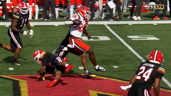 Javari Barnett rushes 64 yards for a TD, giving Illinois the lead over Maryland
