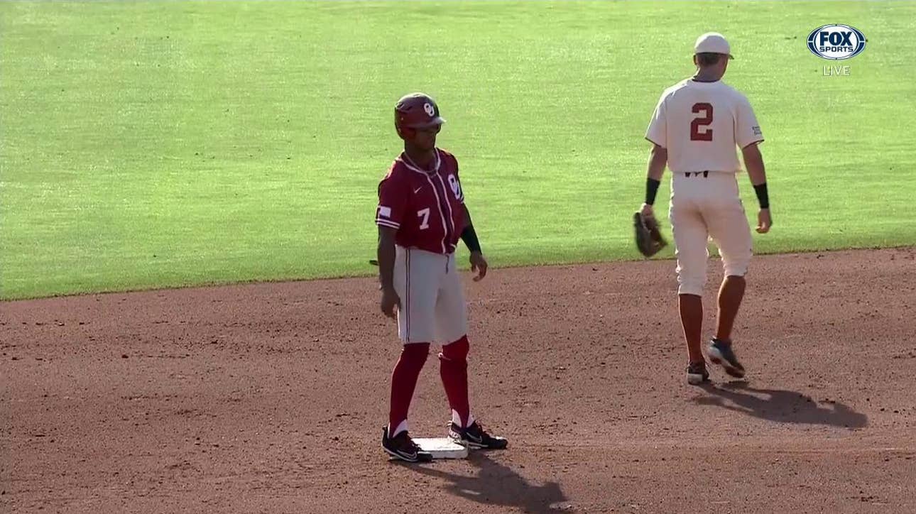 Sooners star Kyler Murray leaves game vs. Longhorns with injury