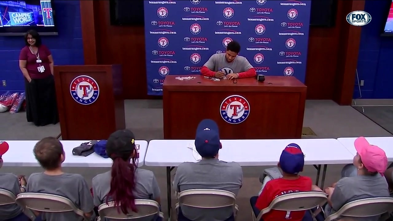 Sunshine Kids and Elvis Andrus | Rangers Insider