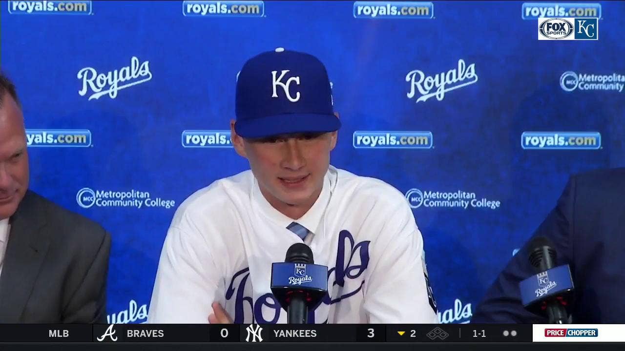 Brady Singer on signing: 'When I put on this jersey, I feel pride'