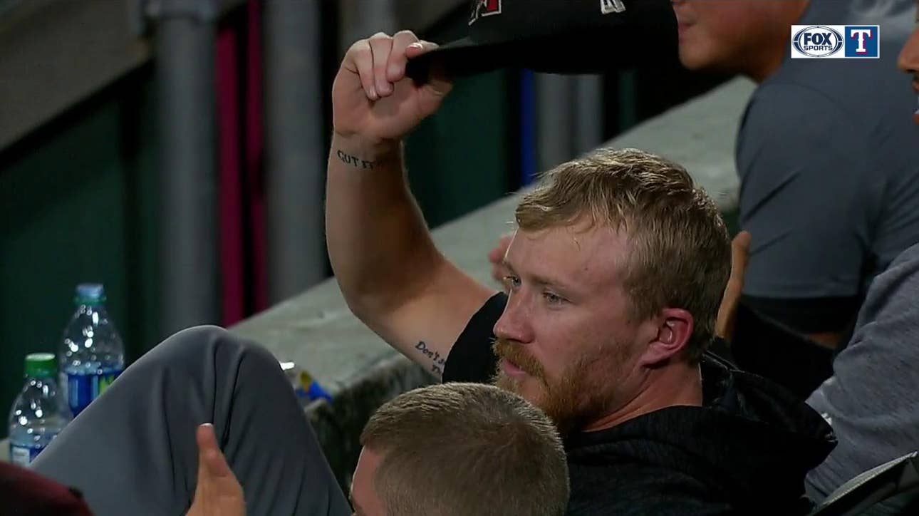 Jake Diekman Tribute from fans in 1st game back in Texas as visitor