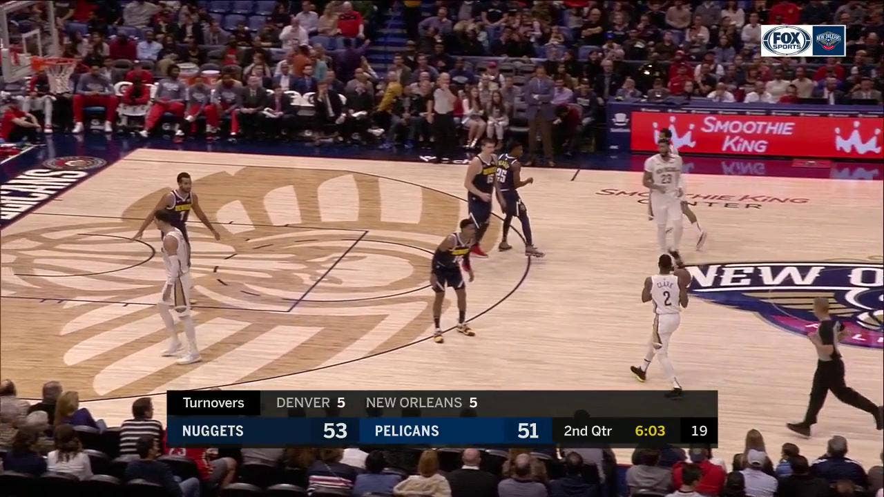 HIGHLIGHTS: Anthony Davis Show-And-Go Dunk