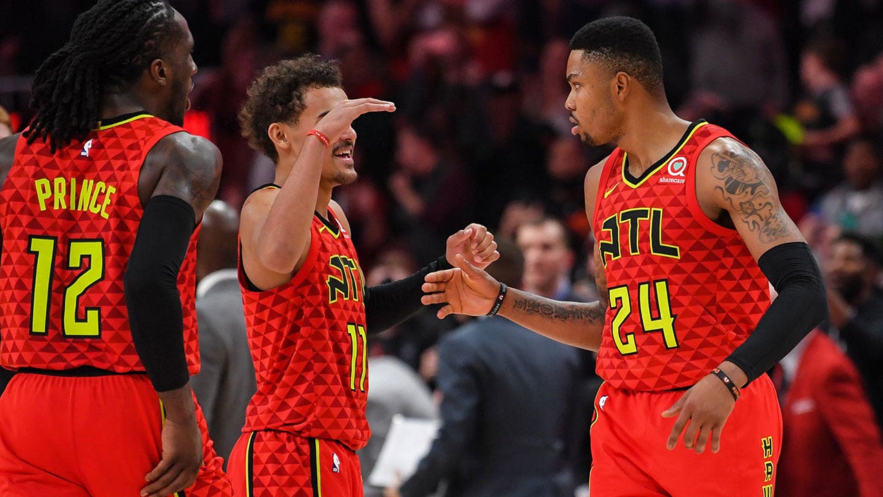 Kent Bazemore, John Collins lead Hawks past Hornets
