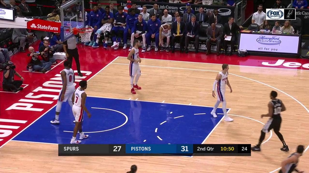 HIGHLIGHTS: Danilo Gallinari drains the Triple in the 2nd