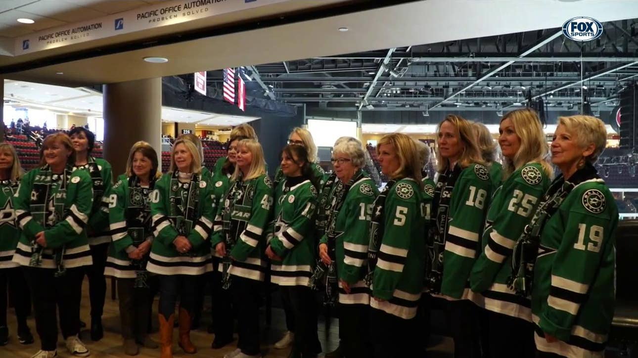 Stars host Mom's trip | Stars Insider