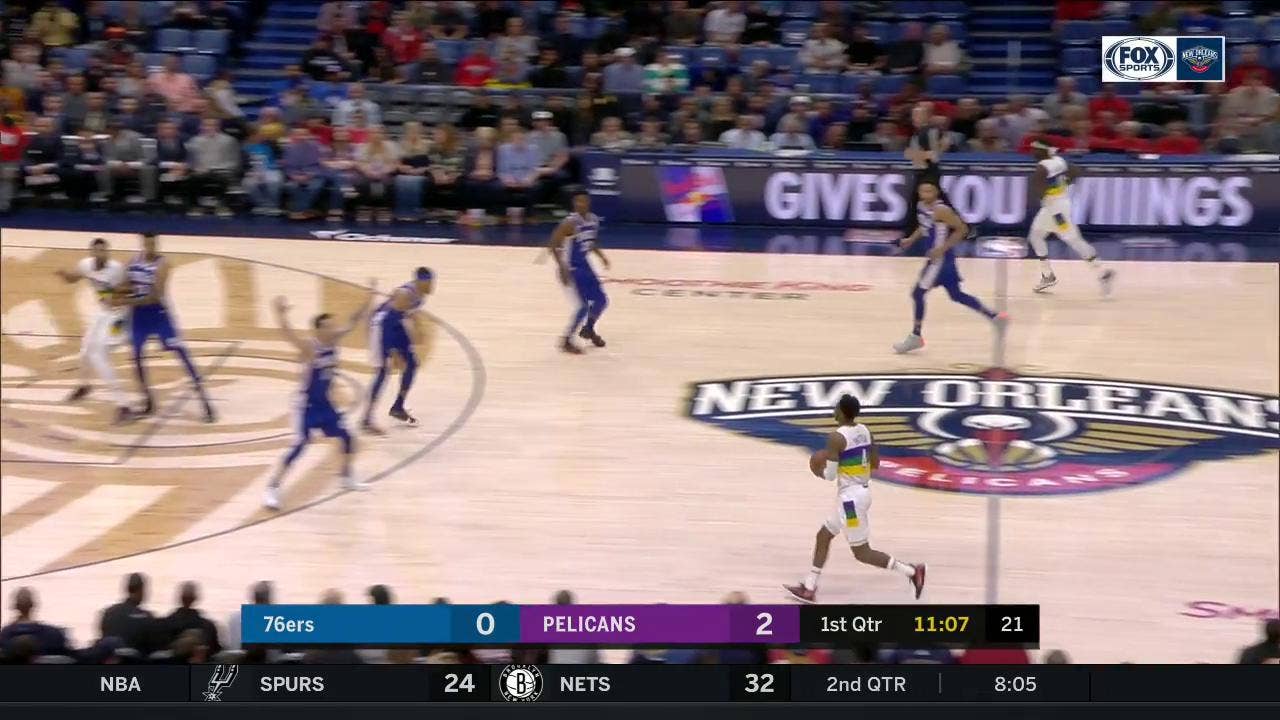 HIGHLIGHTS: Anthony Davis with the Dunk early in the 1st