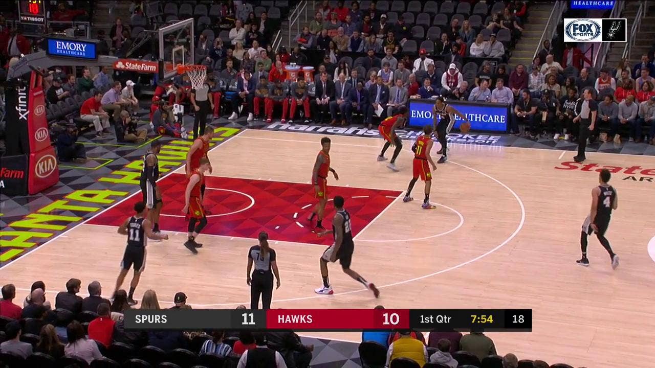 HIGHLIGHTS: Derrick White with the VICIOUS Dunk