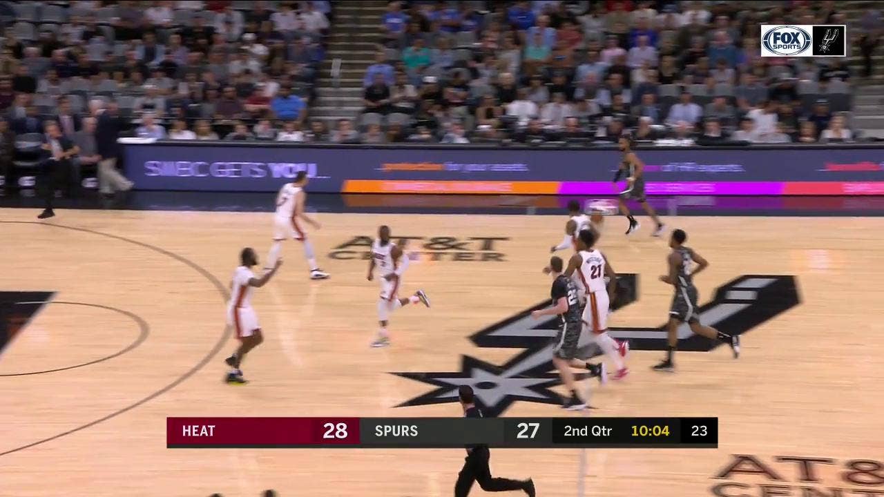 HIGHLIGHTS: Davis Bertans lets it go from Three
