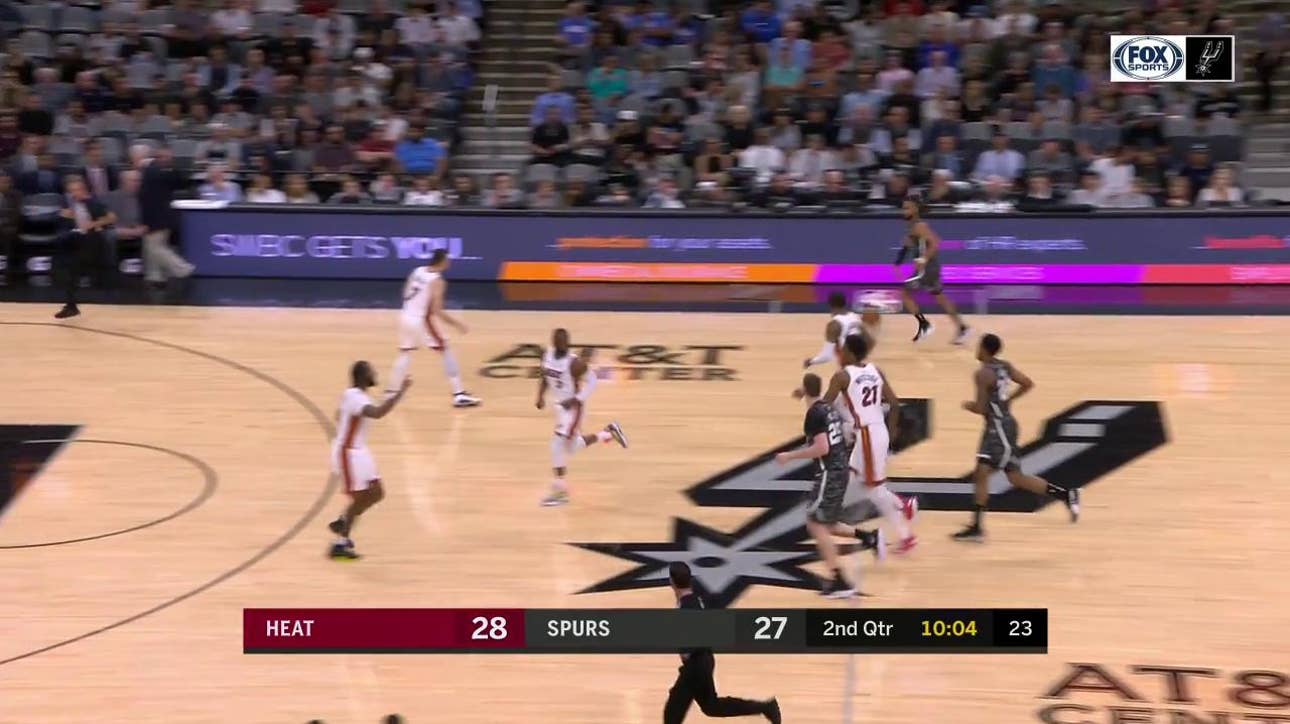 HIGHLIGHTS: Davis Bertans lets it go from Three