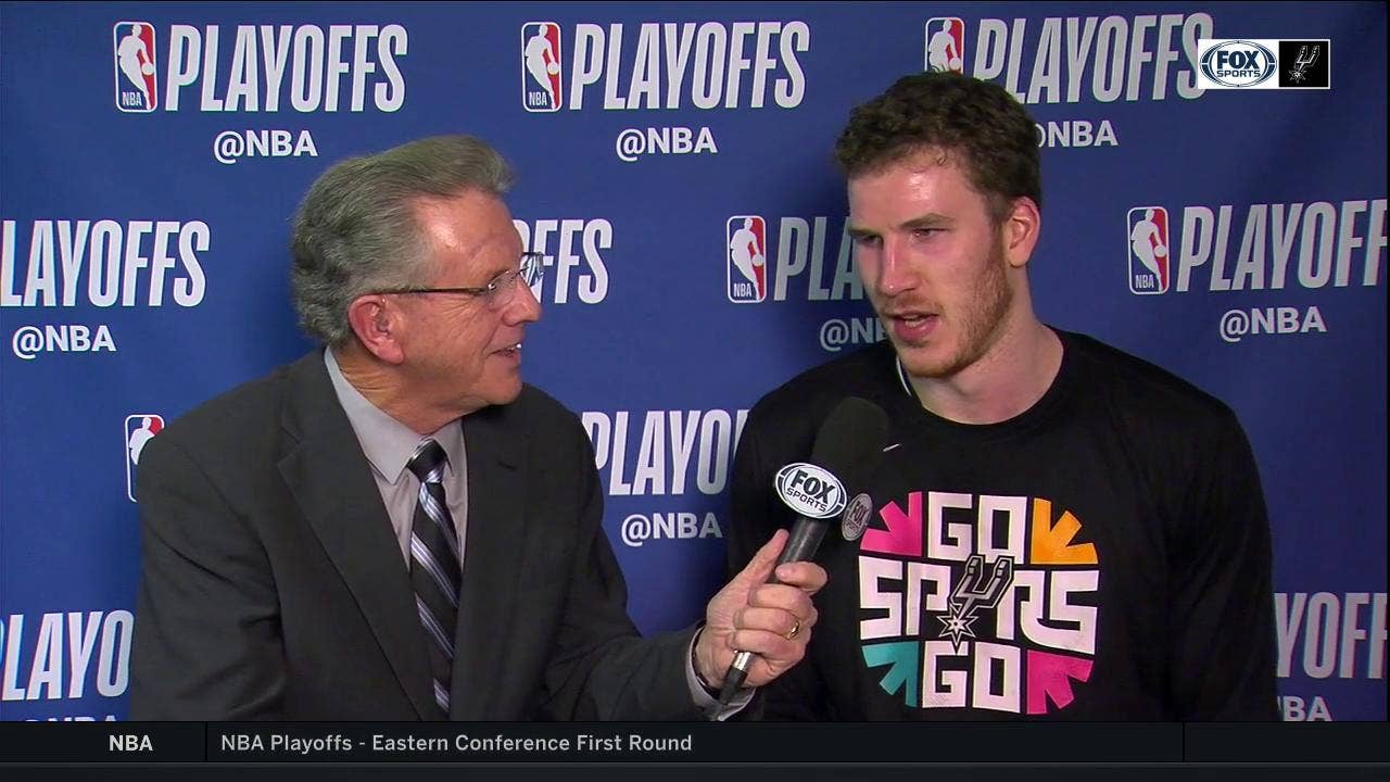 Jakob Poeltl doing all the little things in Spurs win over Nuggets