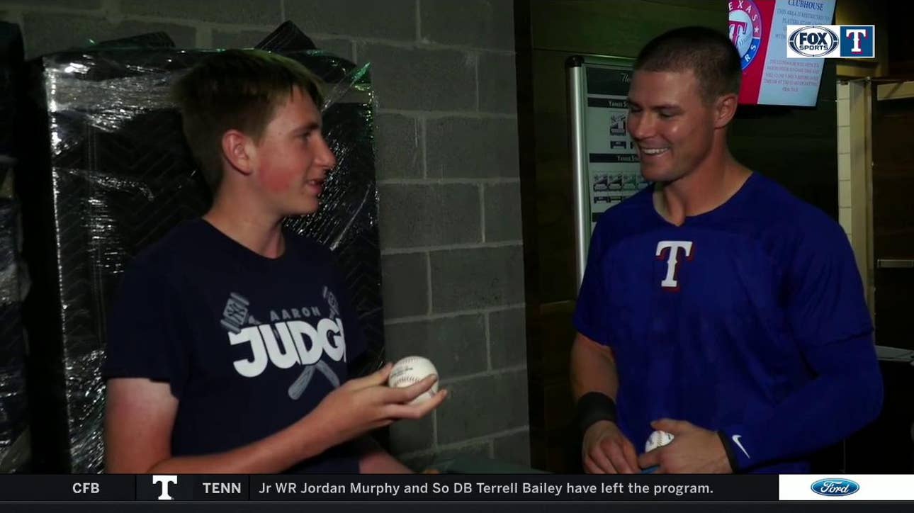 Scott Heineman Gets Back First Home Run Ball | Rangers Live
