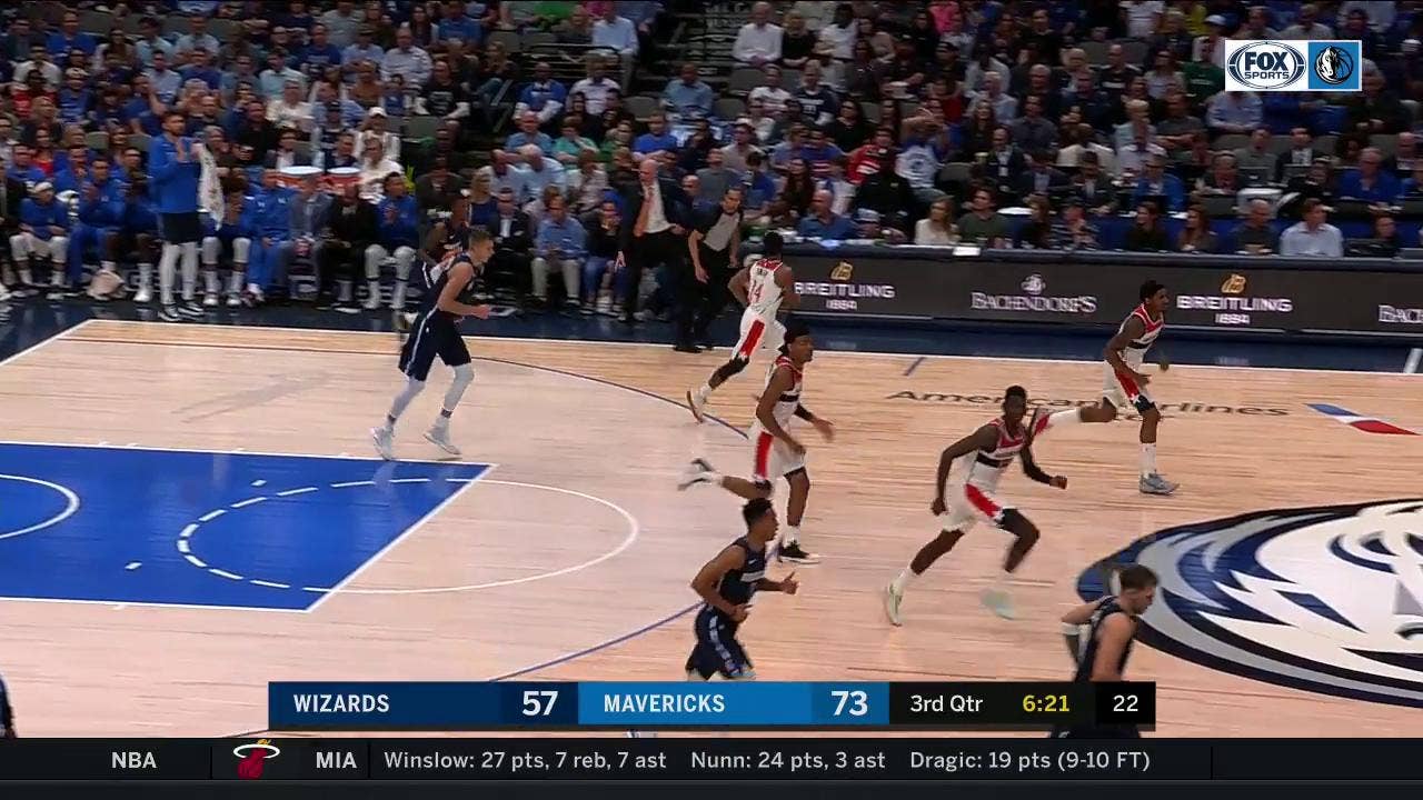 HIGHLIGHTS: Kristaps Porzingis DRILLS an Open 3