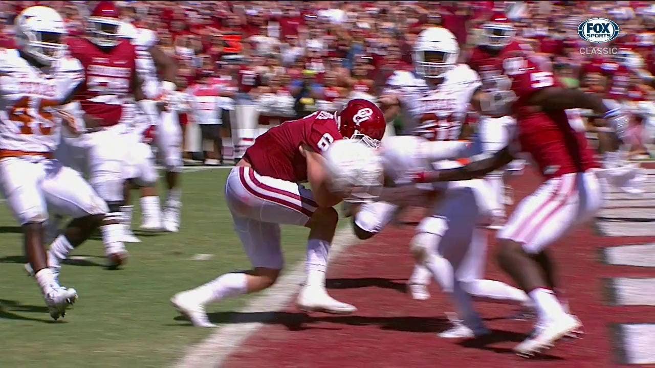 Baker Mayfield scrambles for Sooners TD in 2016 | Red River Classics