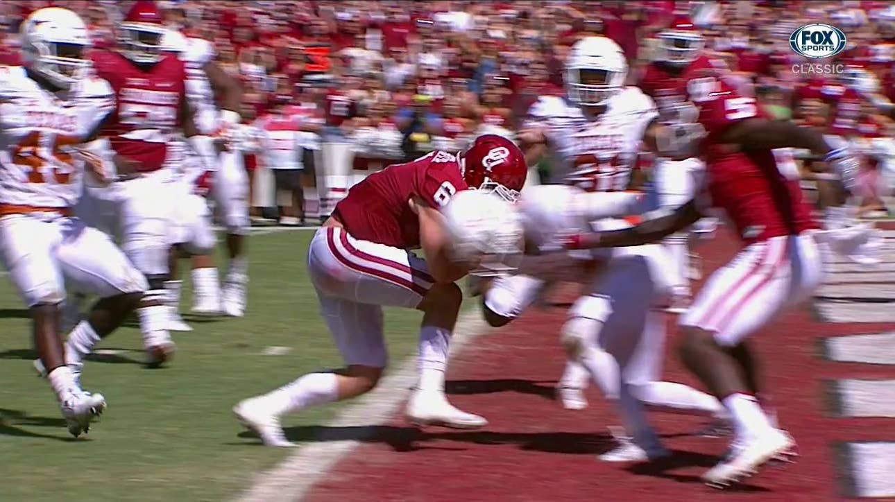 Baker Mayfield scrambles for Sooners TD in 2016 | Red River Classics