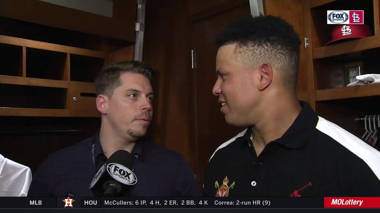 Muñoz gets walk-off home run ball back: 'I'm going to showcase it in my house'