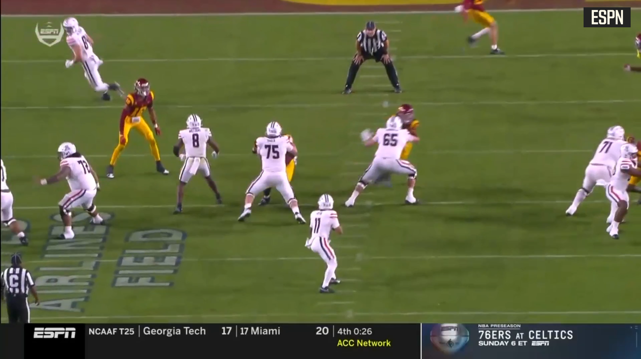Arizona's Noah Fifita finds Tanner McLachlan WIDE OPEN in the end zone on a BEAUTIFUL play to extend lead over USC