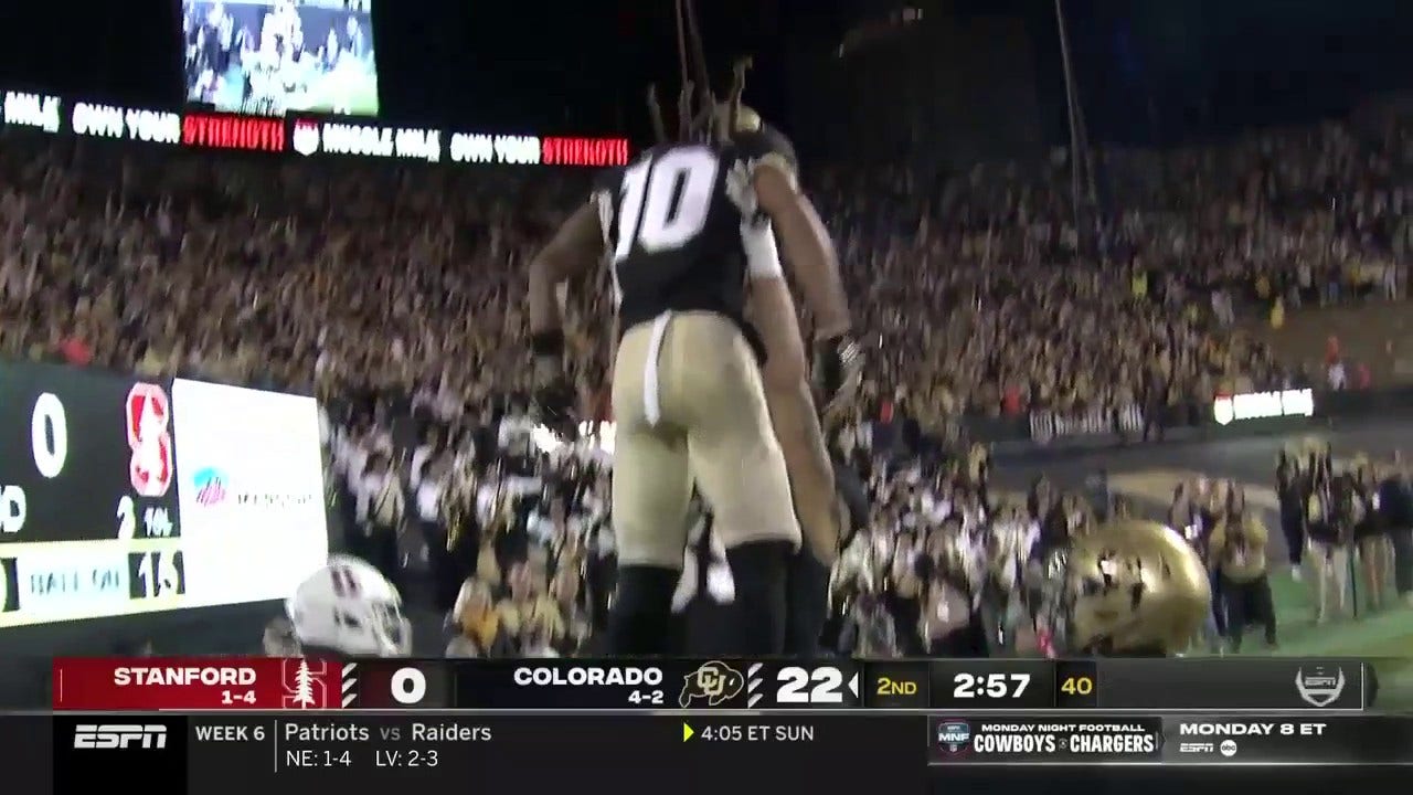 Colorado's Xavier Weavers rushes for a 14-yard TD to extend the lead vs. Stanford