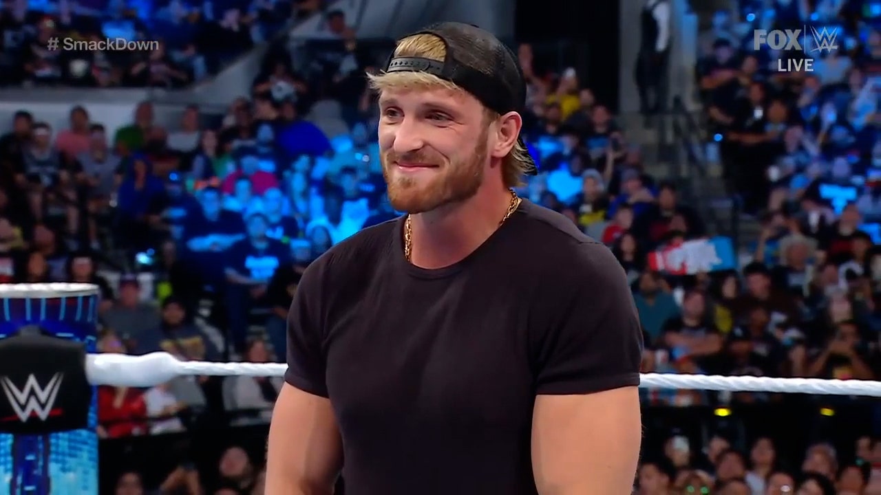Logan Paul roasts LA Knight, Roman Reigns before agreeing to title match vs. Rey Mysterio