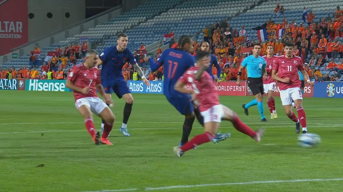 Calvin Stengs' clinical strike helps Netherlands grab early lead over Gibraltar