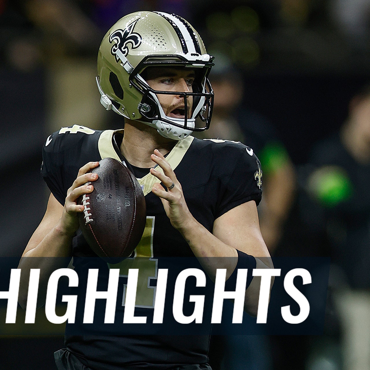 Derek Carr throws for 218 yards with three TDs to help Saints