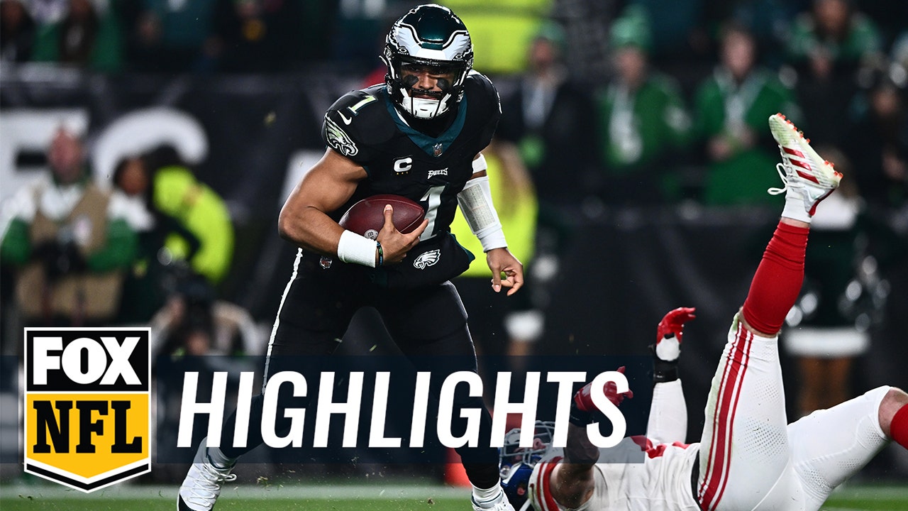 Eagles QB Jalen Hurts Scores 15th Rushing TD Of The Season, Sets Single ...