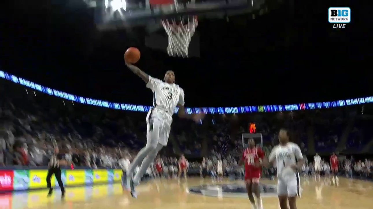 Nick Kern Jr. throws down a one-handed slam to extend Penn State's lead over Wisconsin