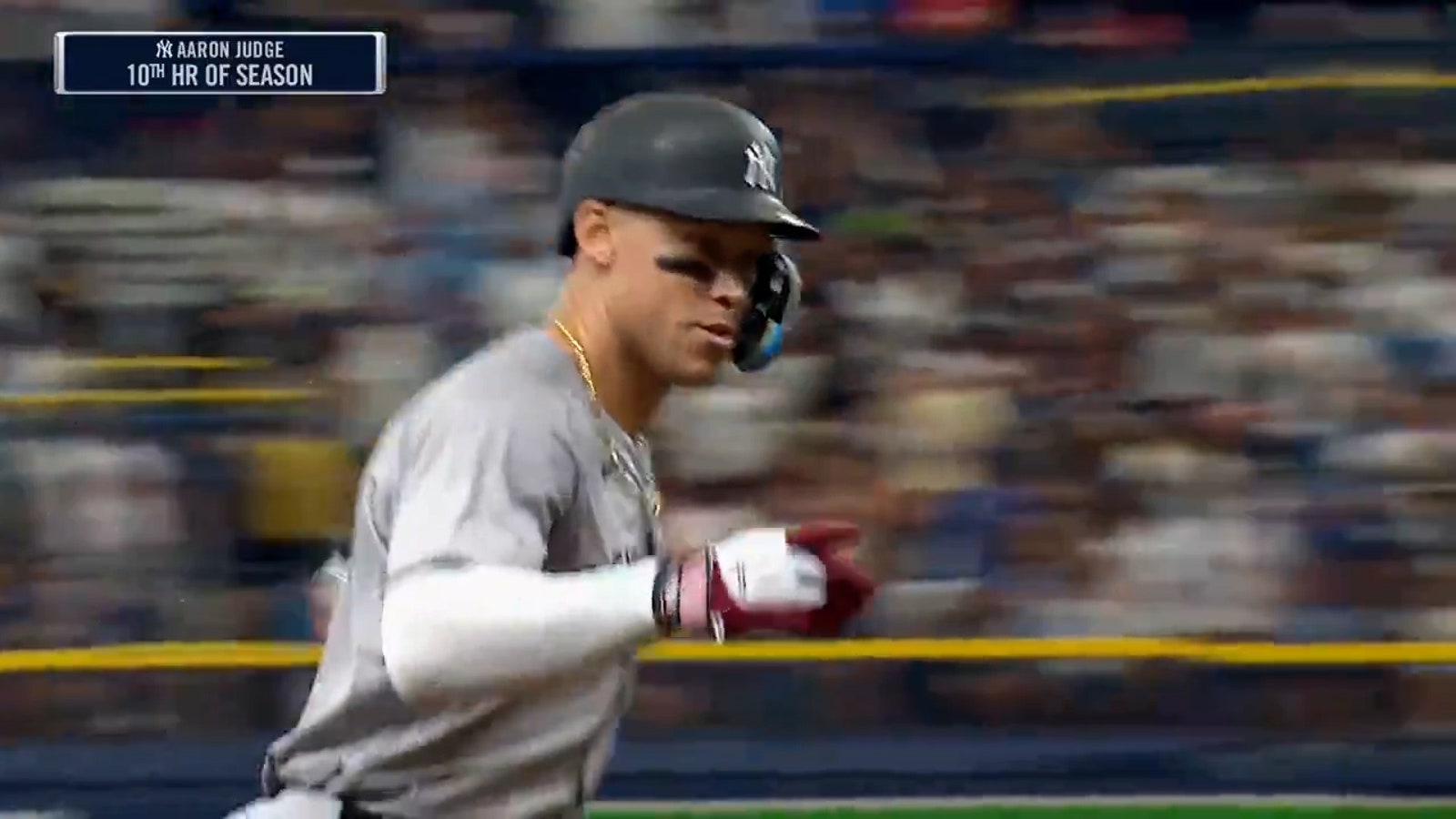 Yankees' Aaron Judges blasts two-run HR