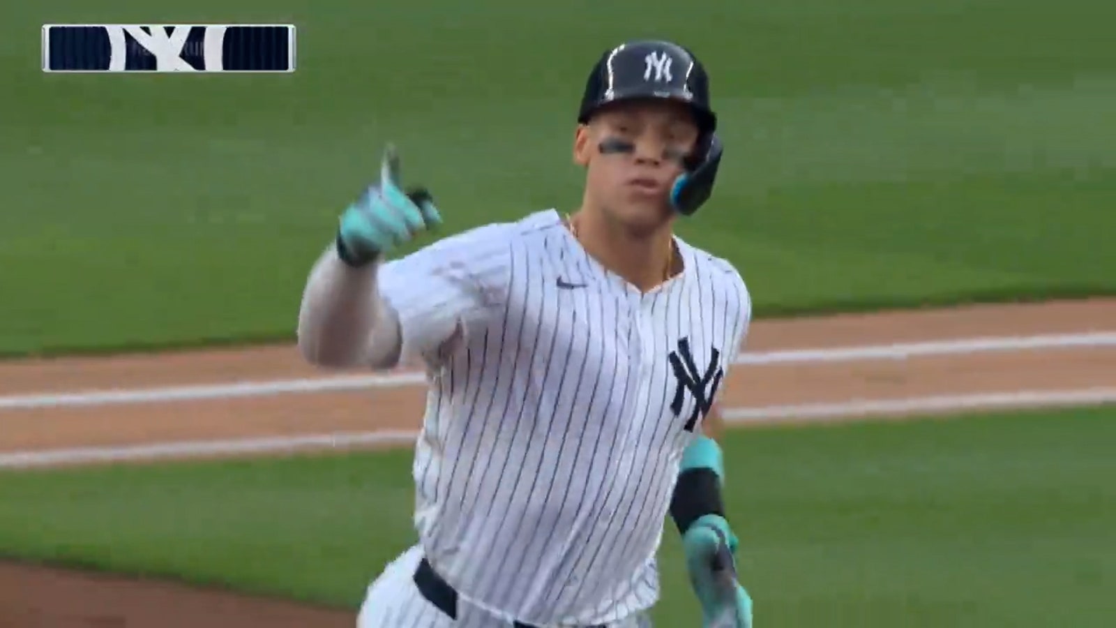 Judge DRILLS solo homer to give Yankees early lead vs. White Sox
