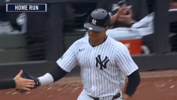 Juan Soto MASHES his second home run of the game to extend Yankees' lead over White Sox
