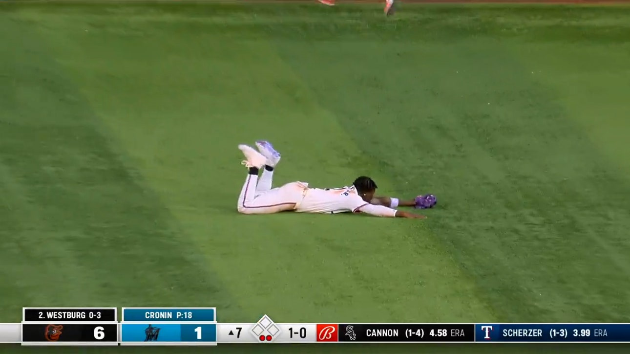 Marlins' Jazz Chisholm Jr. makes two unbelievable diving catches against the Orioles