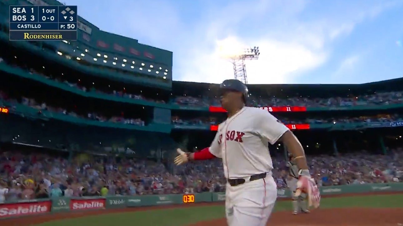 Rafael Devers smokes a three-run homer and gives Red Sox a 3-1 lead over Mariners