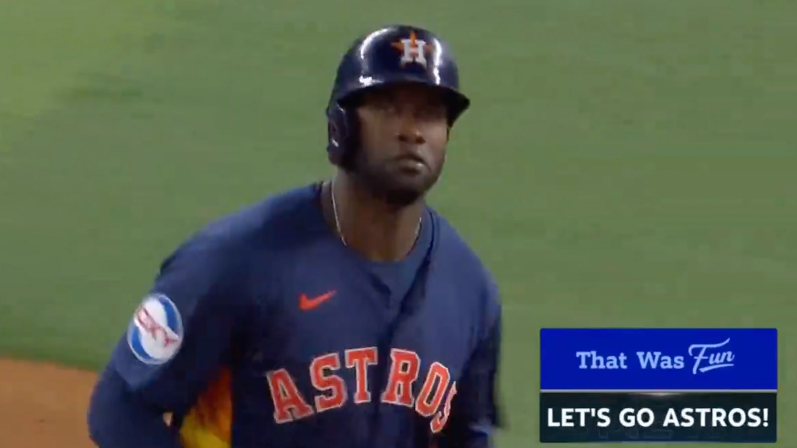 Yordan Álvarez CRUSHES a two-run homer to extend Astros' lead over Rangers