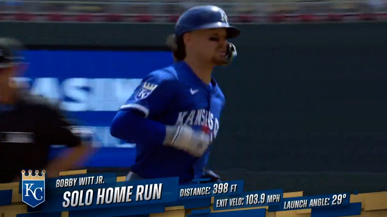 Bobby Witt MASHES a solo home run to extend Royals' lead over Twins