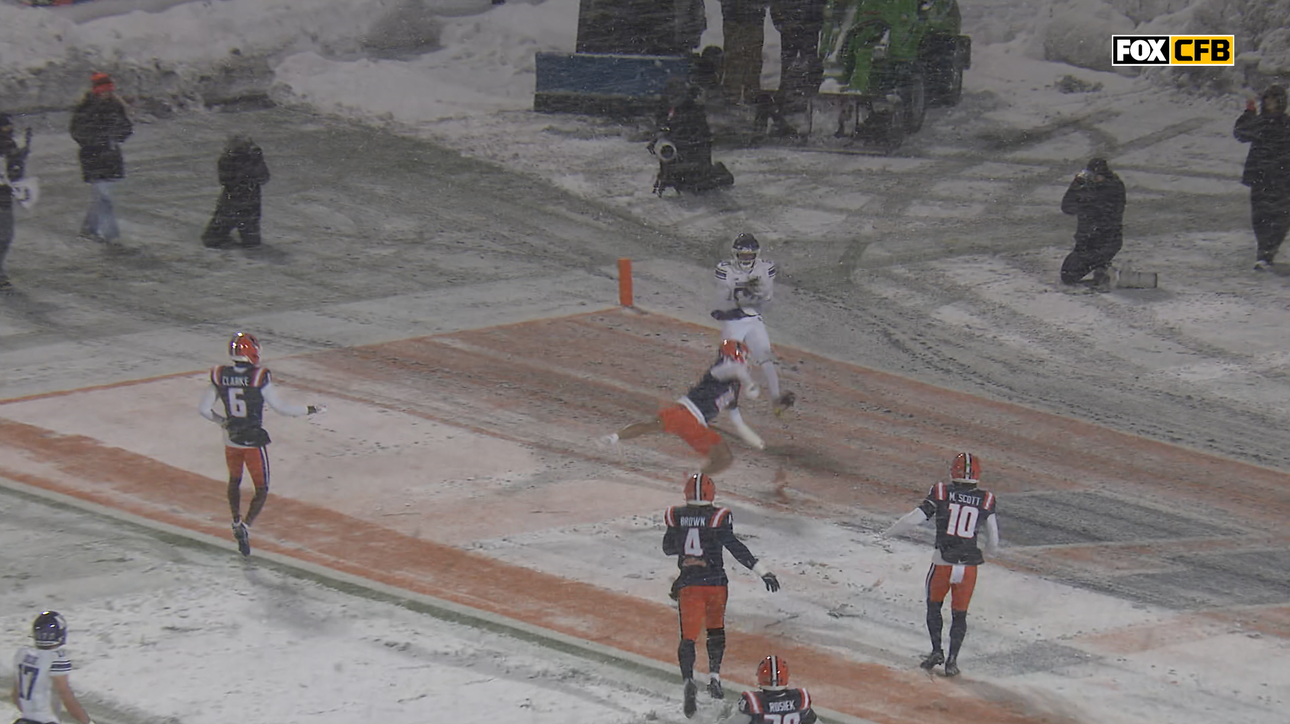 Northwestern’s Preston Stone connects with Hayden Eligon II for 13-yard TD, taking lead over Illinois