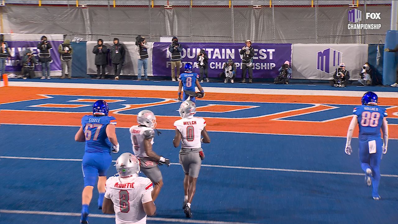 Boise State’s Maddux Madsen connects with Malik Sherrod for 40-yard TD, extending lead over UNLV